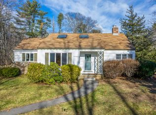 1320 Meetinghouse Rd, Wells, ME 04090