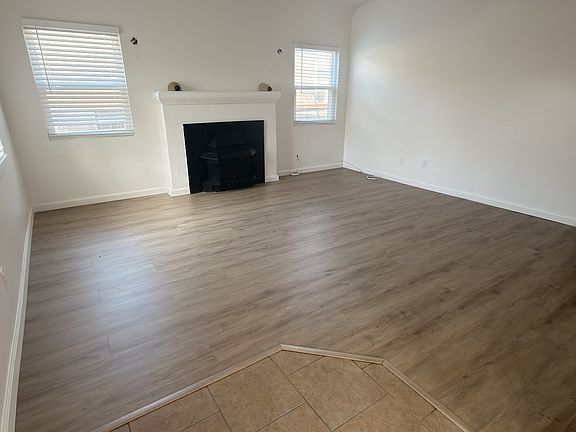 4th image of 4636 Lotus St