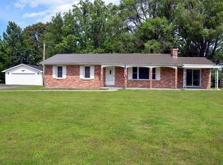 2140 Sandhill Rd, Irvine, KY 40336
