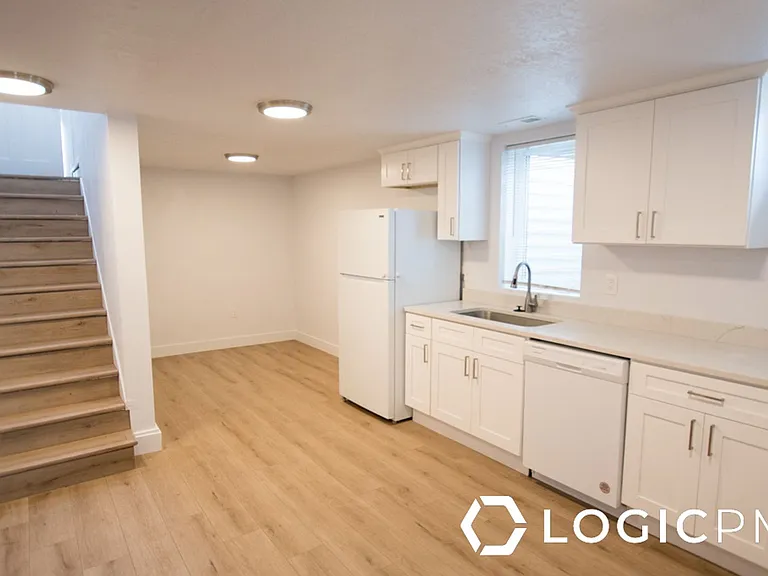 171 E 3000 S #BASEMENT — Photo 5