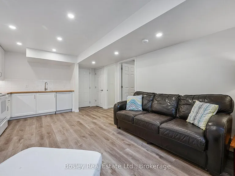 24 Menzie Ave #B — Photo 13