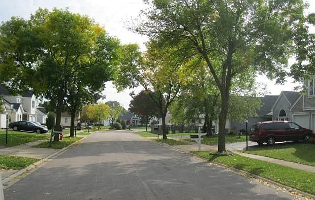 2nd image of 23 Fillmore Ln