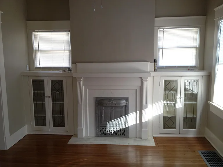 424 S Victor Ave — Photo 2