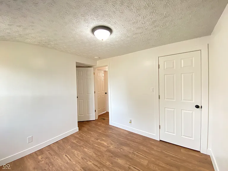 1518 Lawton Ave — Photo 10