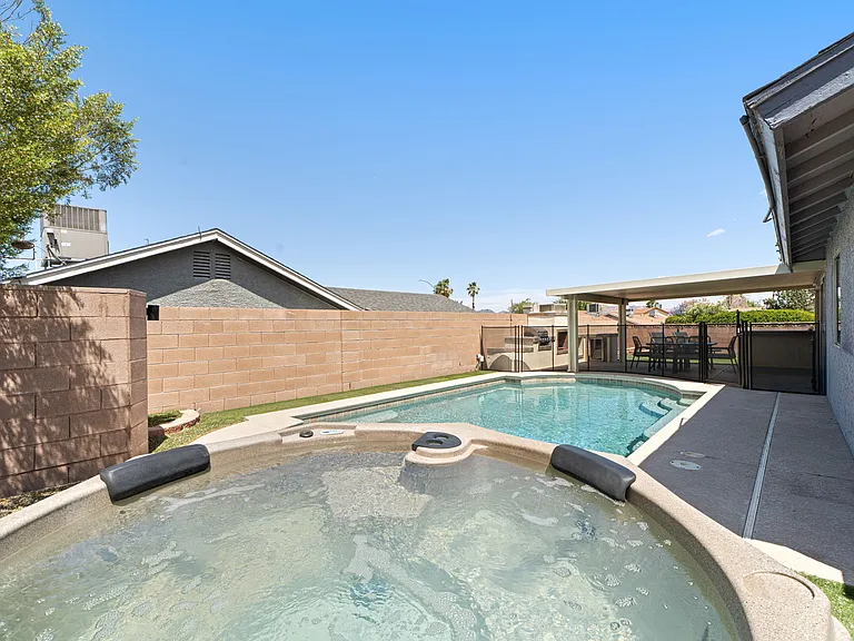 329 Wintercress Dr — Photo 32