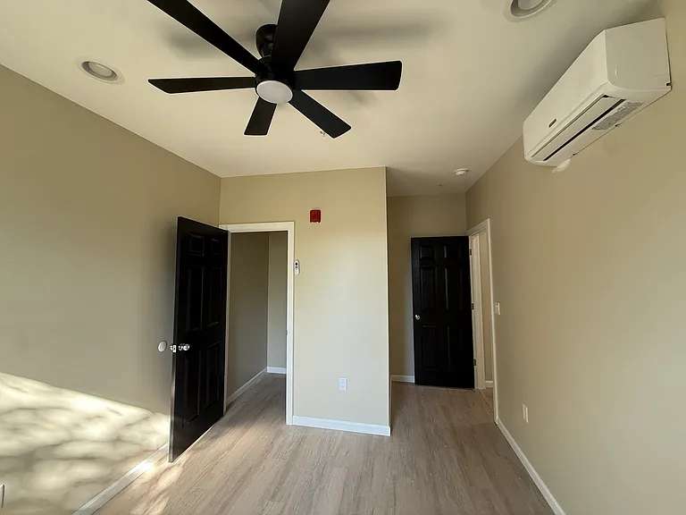 1015 Lancaster Ave #2B — Photo 18
