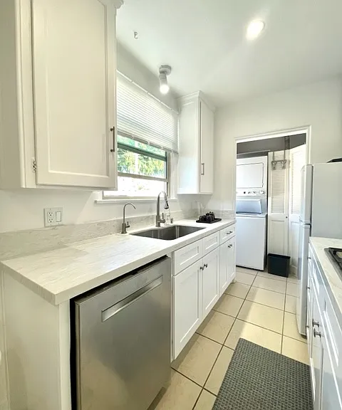 2026 Meridian Ave — Photo 3