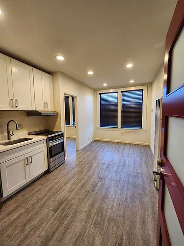 1 Bed 1 Bath in Historical Building Photo 1