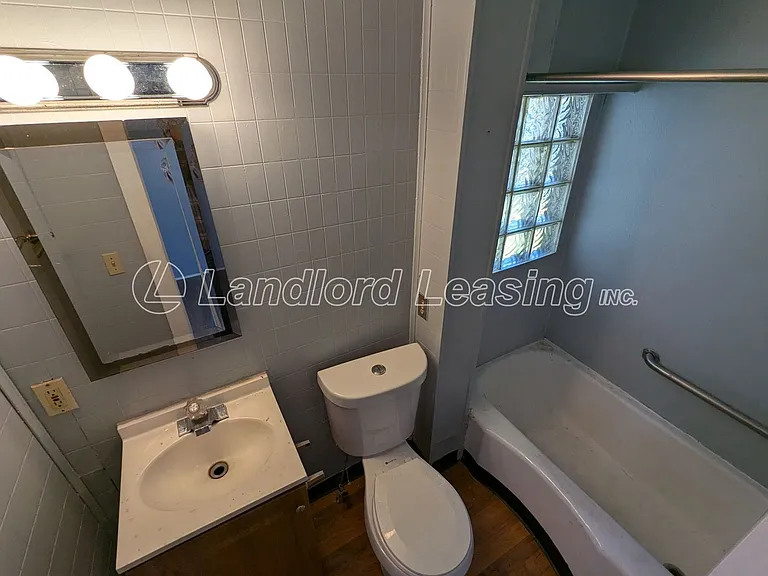 352 Broadway St — Photo 13
