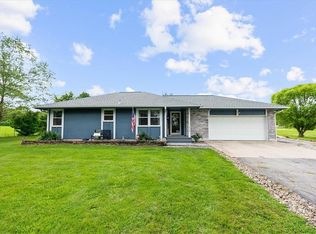 1810 N Prairie Ln, Raymore, MO 64083