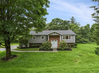 14 Elmar Dr, Danbury, CT 06811