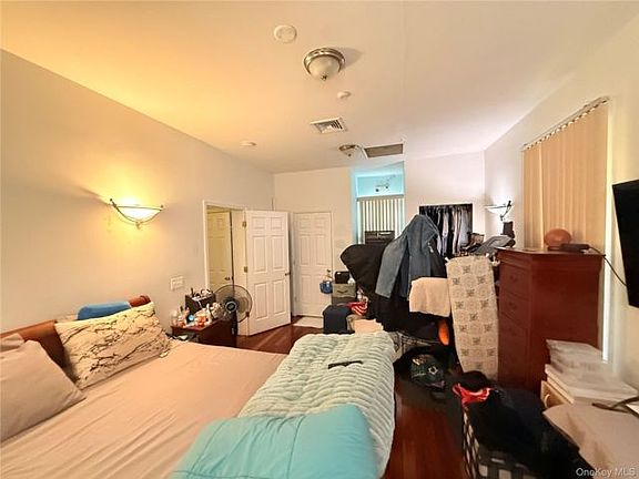 4th image of 9318 Avenue K