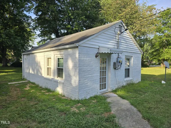 341 E McPherson Dr, Mebane, NC 27302