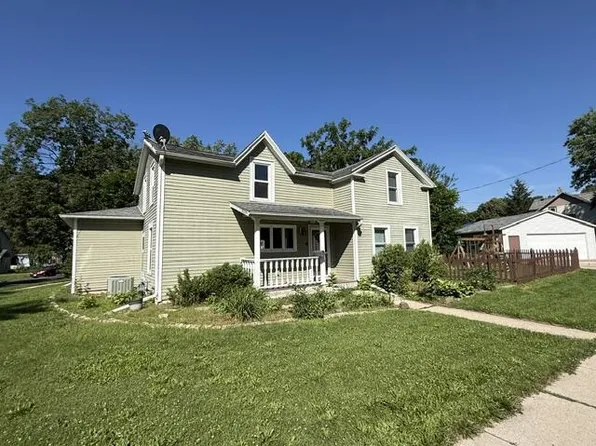 614 Whitewater AVENUE, Fort Atkinson, WI 53538