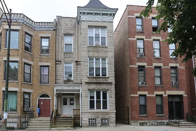 1st image of 1411 W Erie St APT 1M