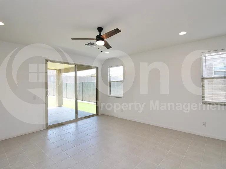 4577 W Sweetbush Way — Photo 5