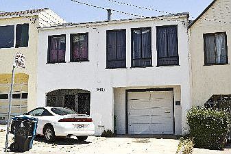 Exterior :: 212 Orizaba Avenue