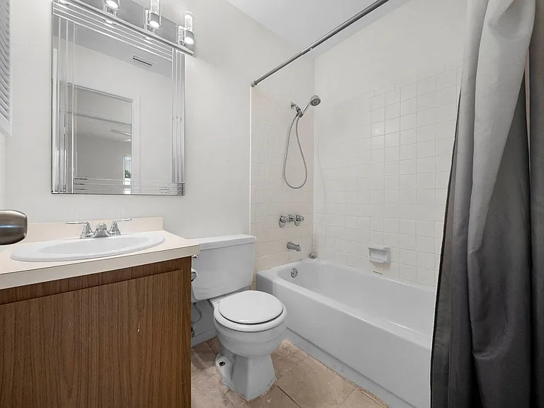 3401 New South Province Blvd #4 — Photo 13