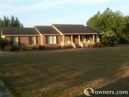 NICE Brick Home/ Great Location