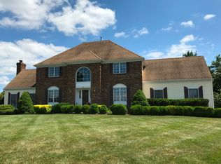 23 Woodside Ln, Flemington, NJ 08822