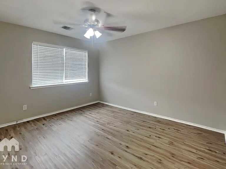 33119 Cottonwood Bnd — Photo 13