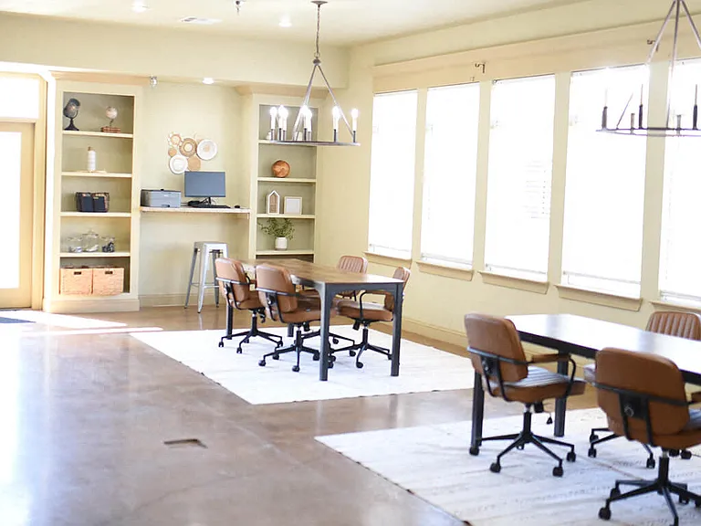 Bright, Co-Working Space