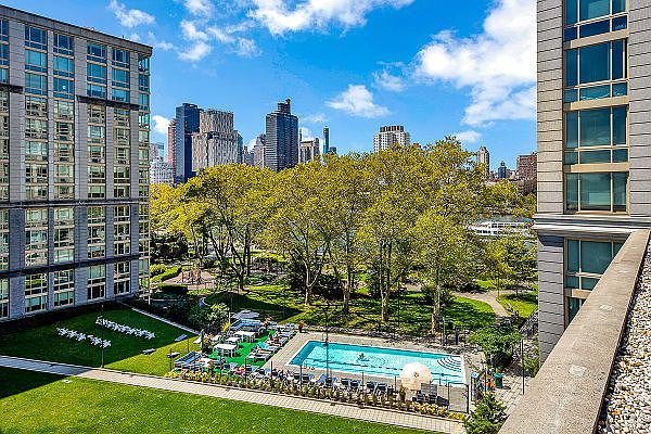 1st image of 888 Main St APT 118
