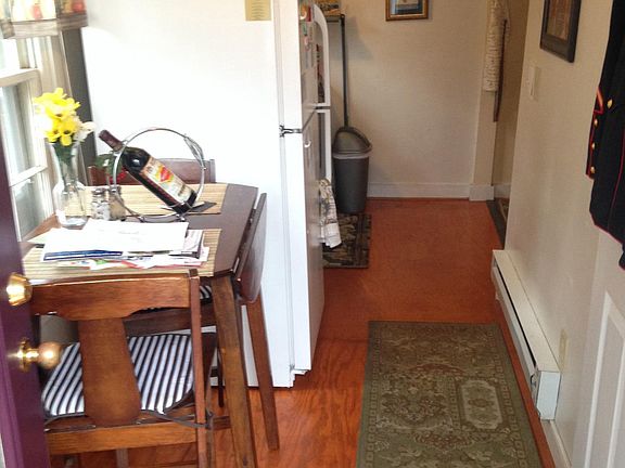 Upstairs Entrance/ Dining room