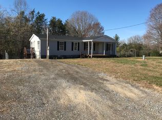 100 Deerhill Rd, Goodview, VA 24095