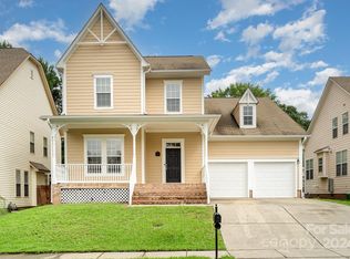 1308 Gainsborough Dr, Matthews, NC 28104