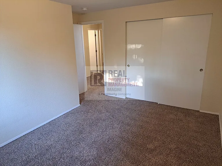 15323 Berry Valley Dr SE — Photo 15