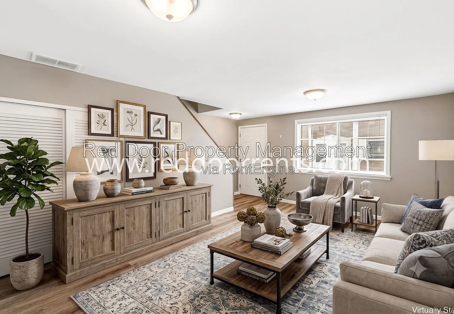 2 bed, 1.0 bath, 900 sqft, $1,250 — Photo 2