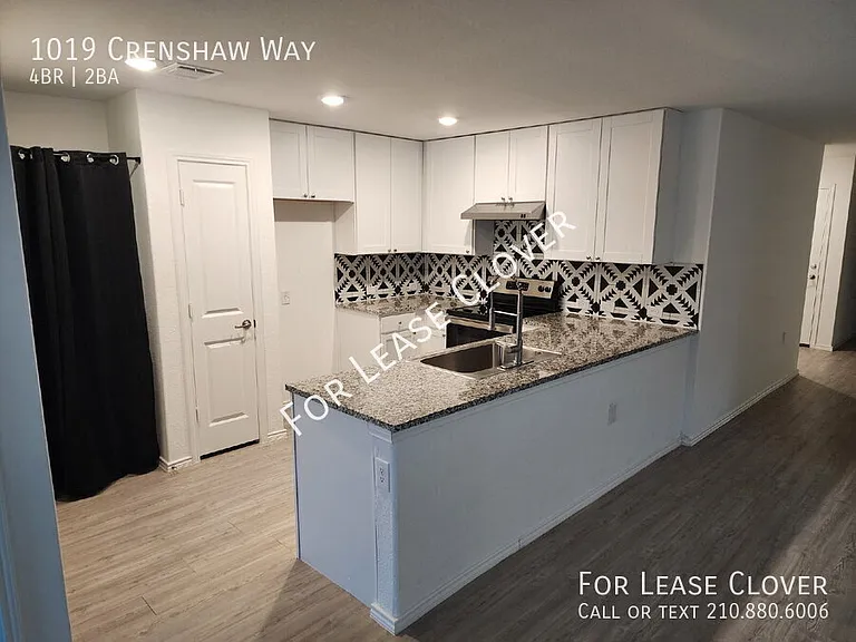 1019 Crenshaw Way — Photo 9