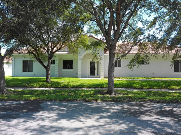 911 NE 12th Avenue, Pompano Beach, FL 33060