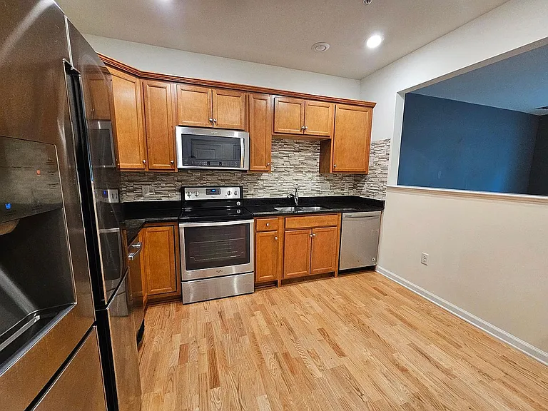 130 Trotter Rd #110 — Photo 3