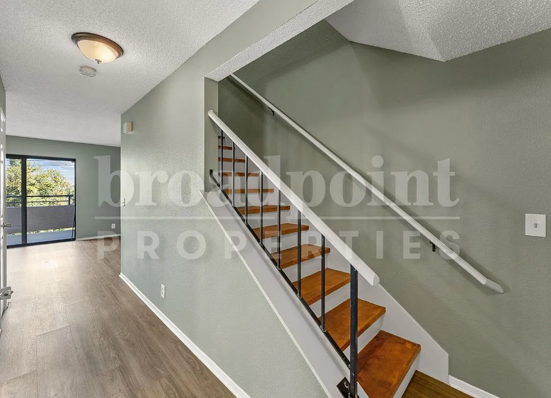 2 bed, 1344 sqft, $3,000 — Photo 3