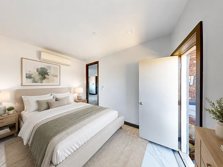 1020 New York Ave #5R — Photo 5