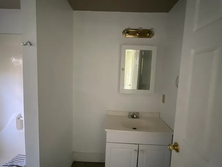 701 W McRae Ave — Photo 11