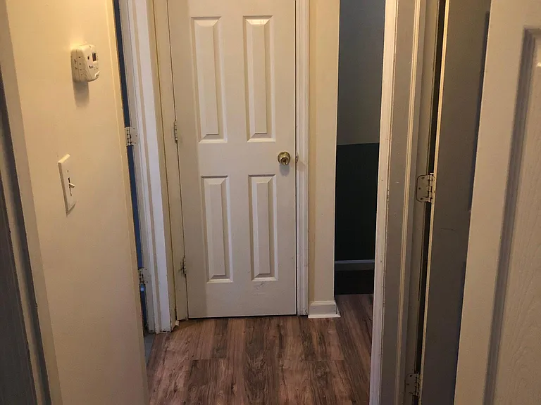 Leslie St — Photo 13