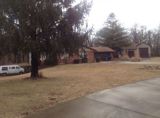 38 Oakside Dr, Collinsville, IL 62234