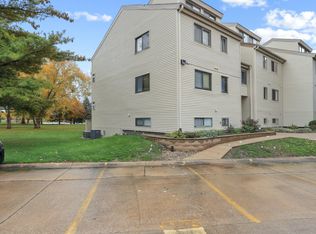 1921 Melrose Dr APT B, Champaign, IL 61820