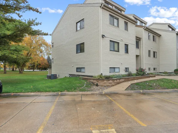 1921 Melrose Dr APT B, Champaign, IL 61820