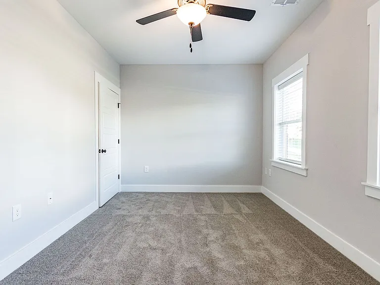 711 N. O'Neil Street — Photo 3