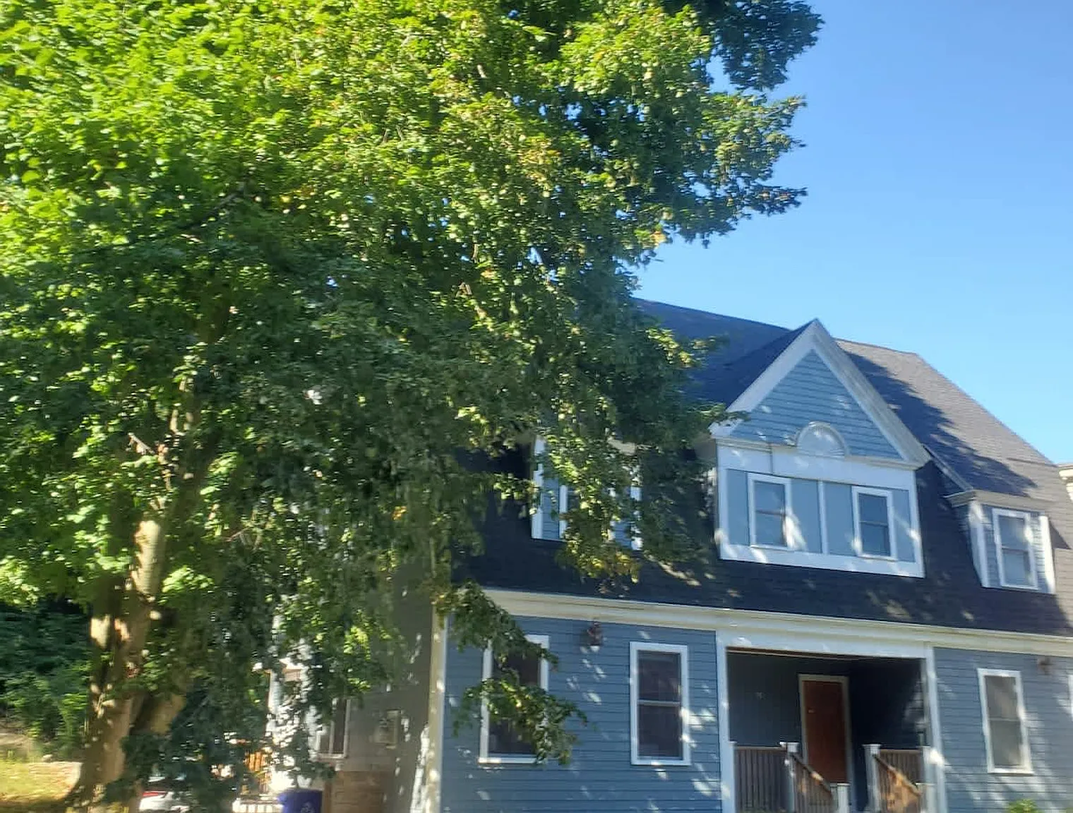 3 bed, 2.0 bath, 1496 sqft, $7,589 — Photo 3