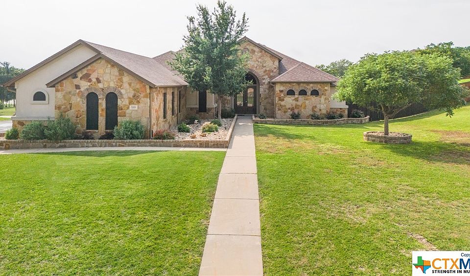 1st image of 7001 Stonecrest Dr
