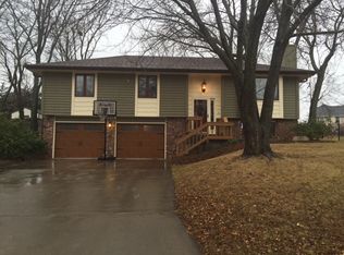 2225 SE Stinson Dr, Tecumseh, KS 66542