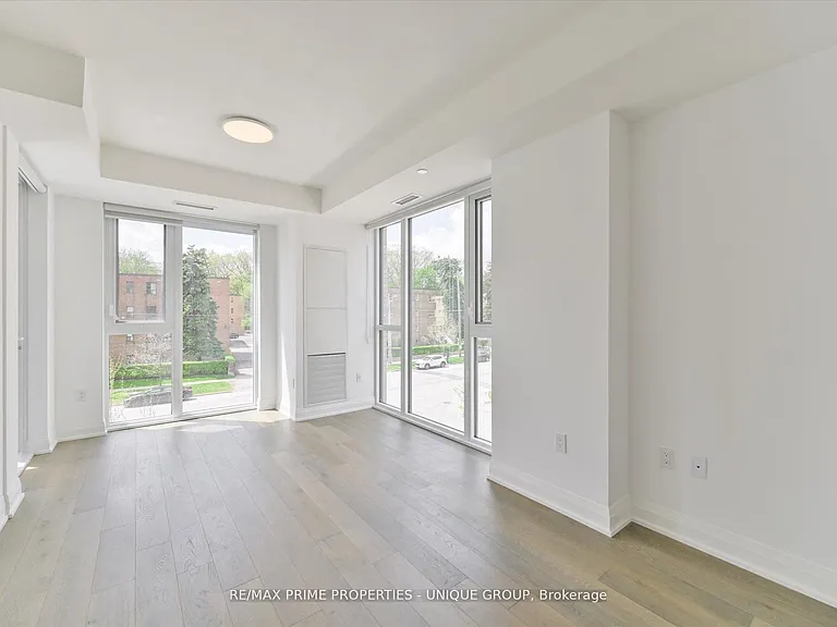 293 The Kingsway #322 — Photo 14
