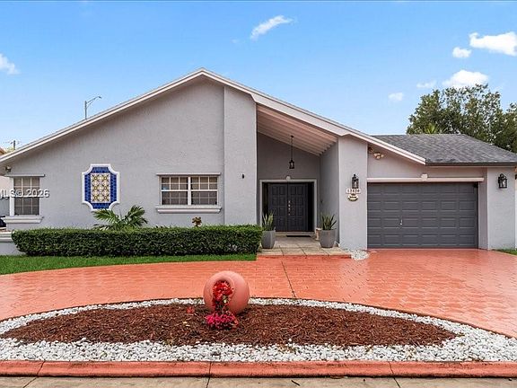 2nd image of 13430 SW 25th St