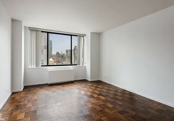 4th image of 311 E 38th St APT 12A
