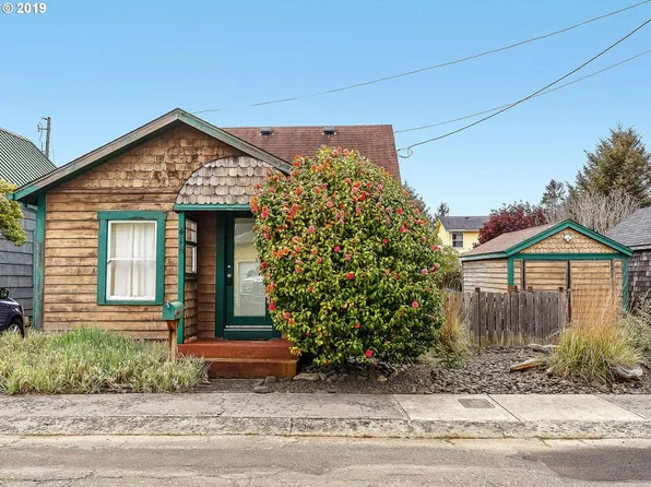 418 N Jackson St, Seaside, OR 97138